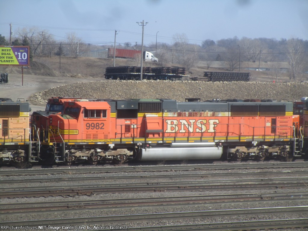 BNSF 9982